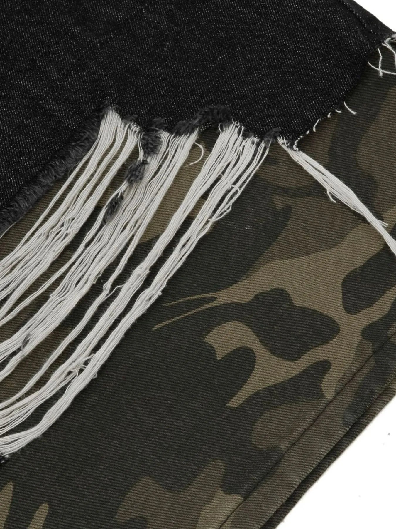 Men's Distressed Camo Trim Denim Bermuda Shorts - Farnelli