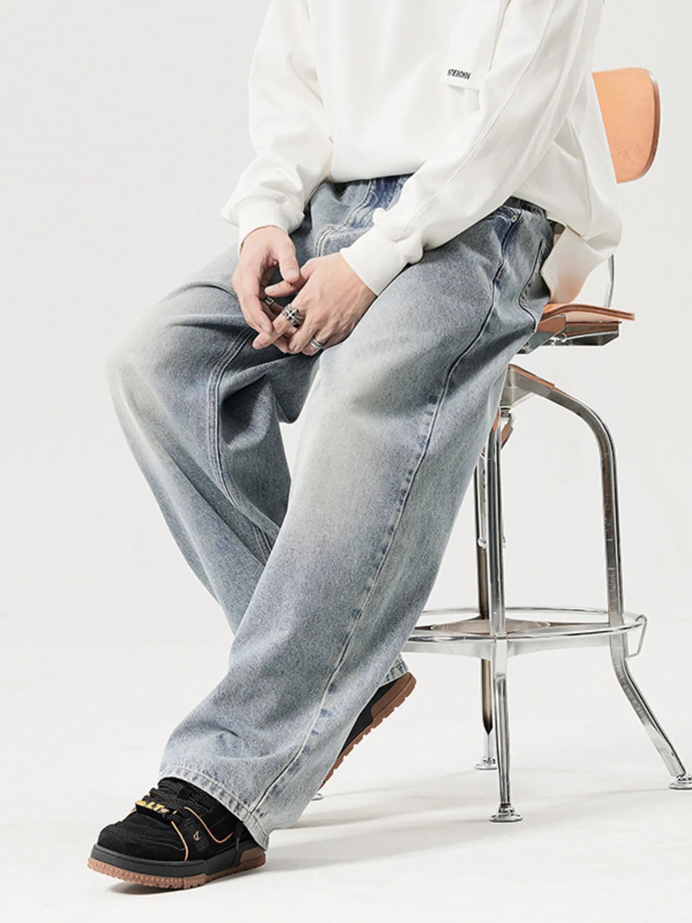 Men's Vintage Wash Wide Leg Jeans - Farnelli