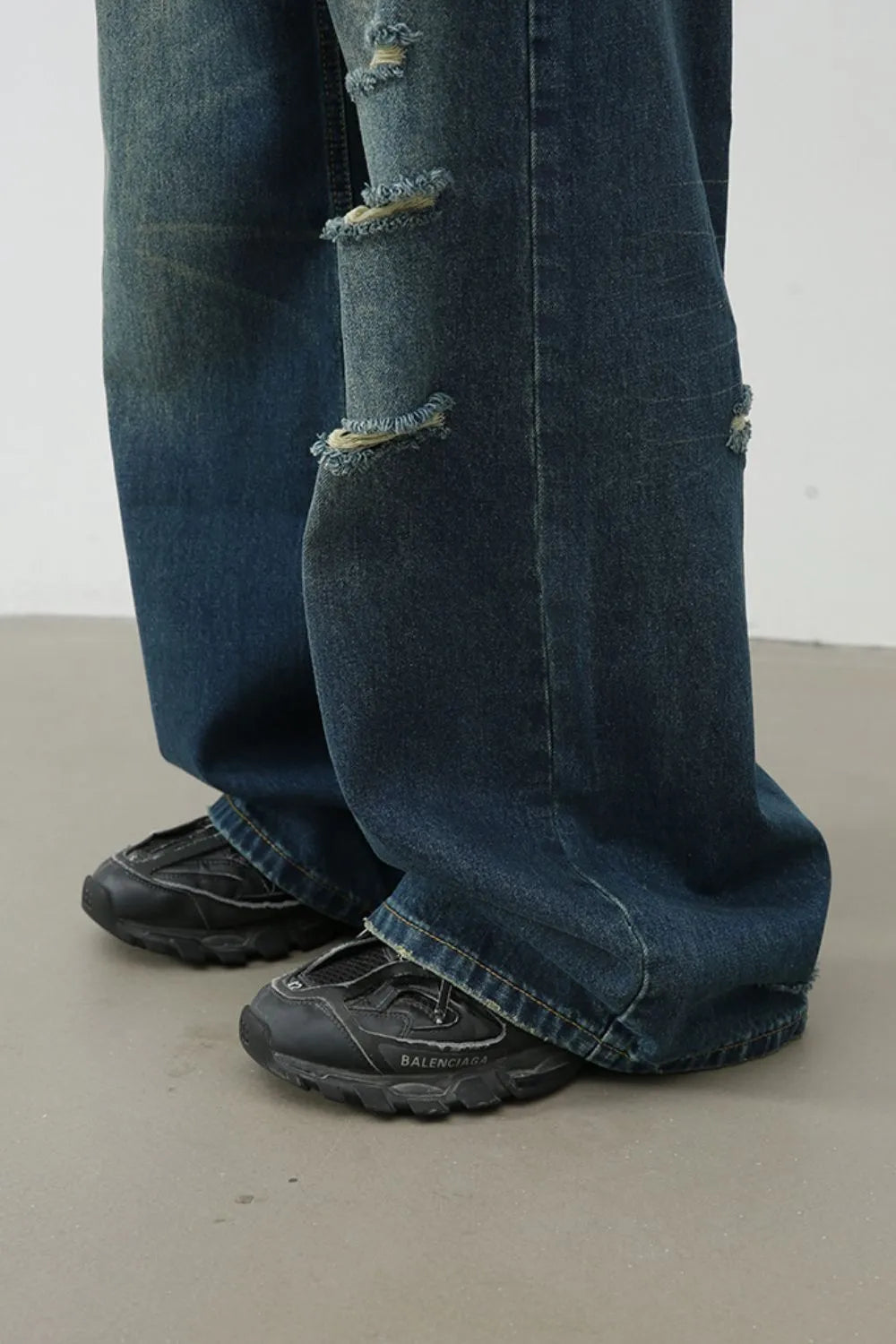 Men's Distressed Wide Leg Jeans - Farnelli