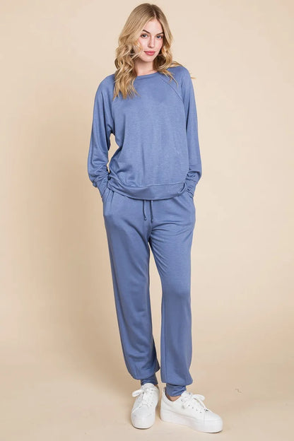 Super Lady Round Neck Raglan Sleeve Top and Pants Lounge Set - Farnelli
