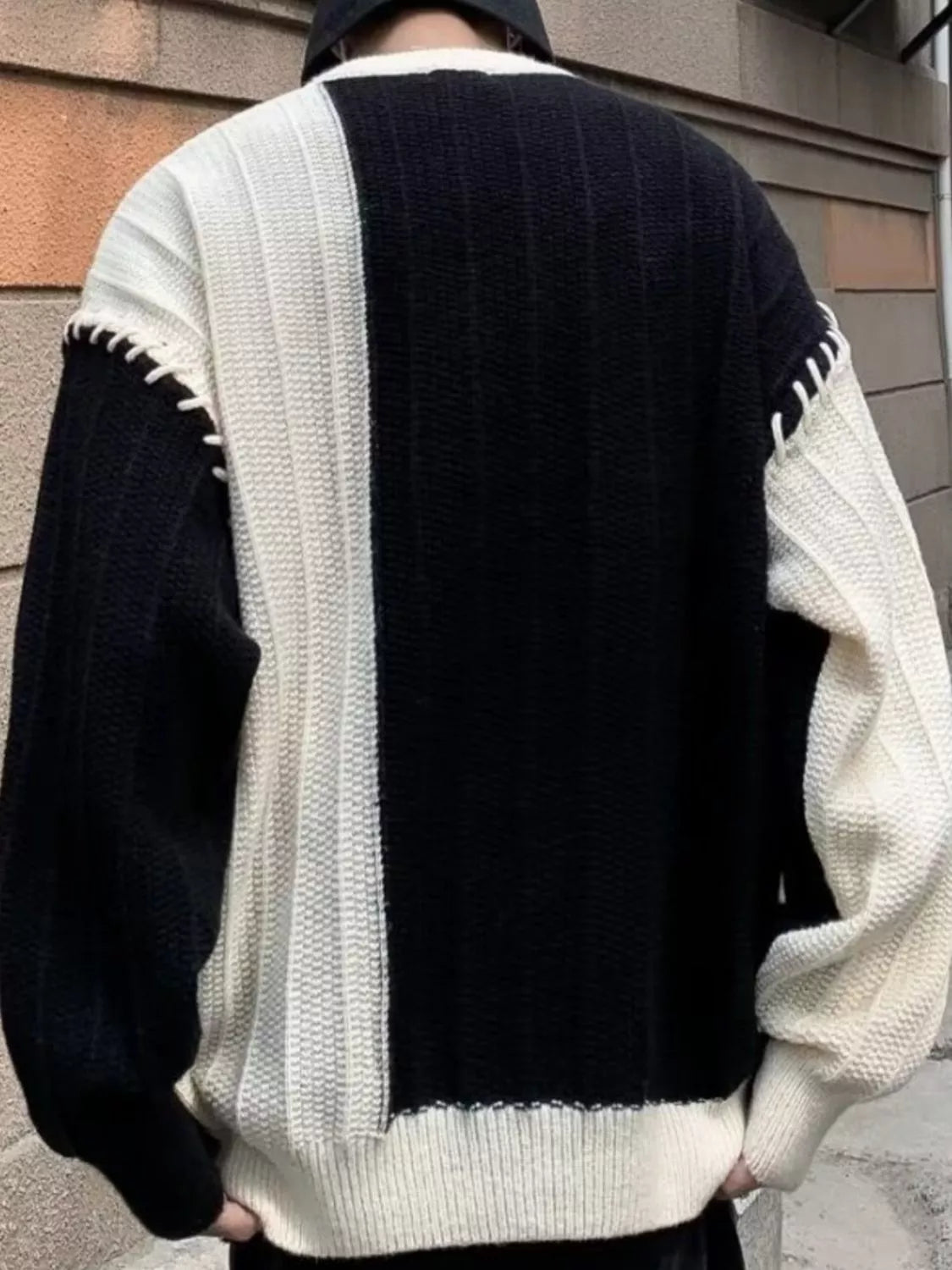 Men's Color Block Round Neck Sweater - Farnelli