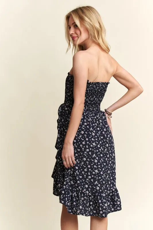 ADORA Smocked Floral Tube Dress with Pockets - Farnelli