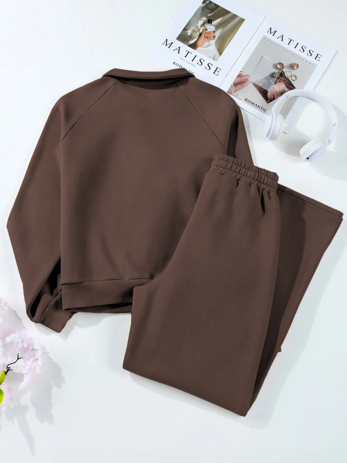 Collared Sweatshirt and High Waist Pants Active Set - Farnelli