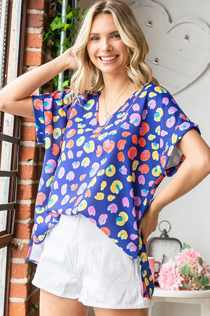First Love Printed V-Neck Short Sleeve Blouse - Farnelli