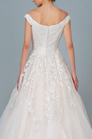 Embroidery Embellished Mesh A-Line Wedding Gown w/ Tail - Farnelli