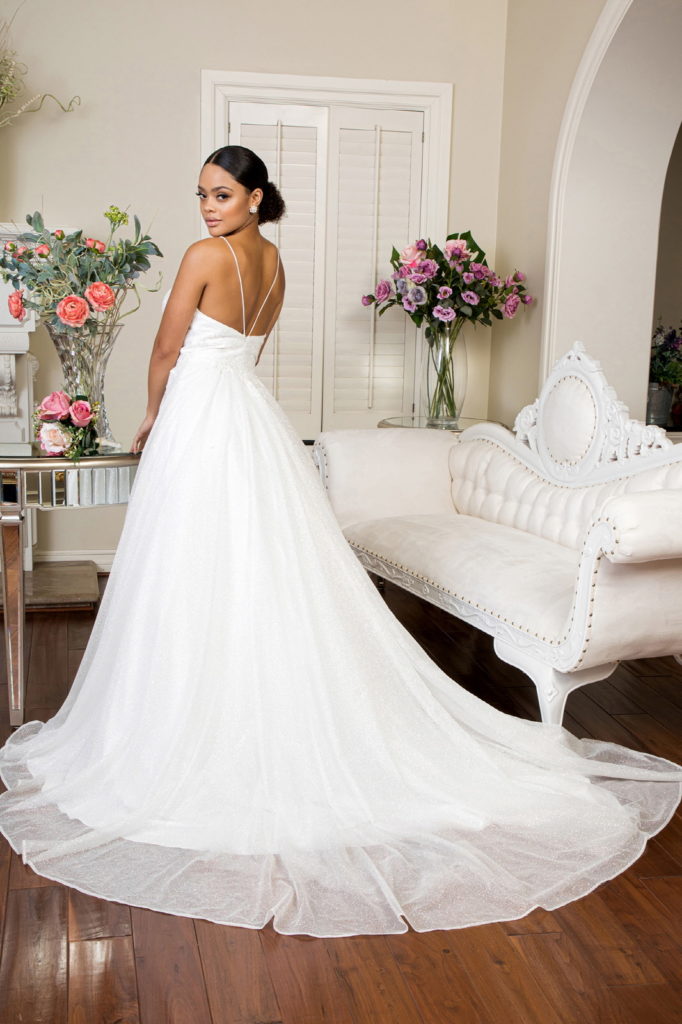 Embroidered Bodice Sweethearted Glitter Mesh Wedding Gown - Farnelli