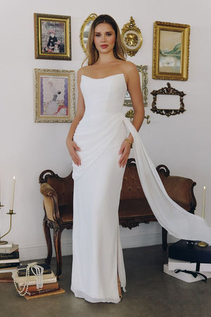 Strapless Chiffon Gown is, Sculpted Bodice and Draped Silhouette - Farnelli