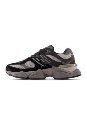 Black New Balance 9060 men's lifestyle shoes with stylish design, featuring a sleek silhouette and comfortable fit.