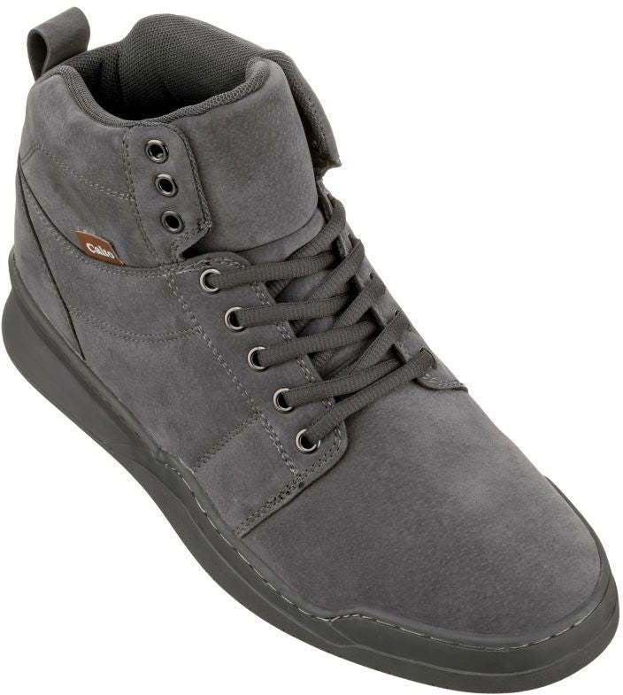 [title] Sneakers / Athletics | Farnelli