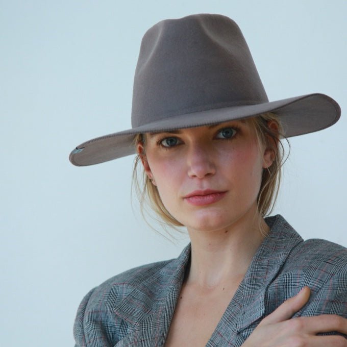 KIN THE LABEL Modern Collection stiffened wool hat in a classic structured design