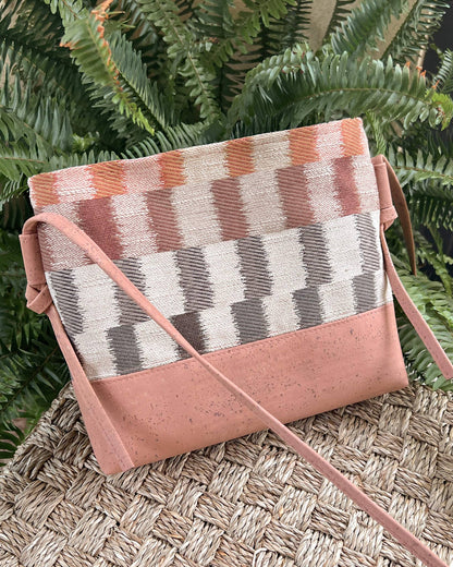 Yabisi Colibrí Crossbody - Adoquines & Guava