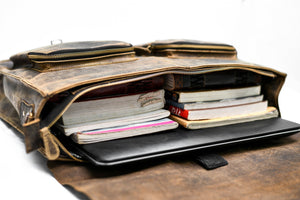 Leather Indiana Jones-style messenger bag by Classy Leather Bags, featuring adjustable shoulder strap and vintage design.